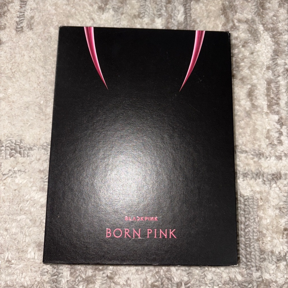 BLACKPINK Born Pink Album (Pink/A Version)